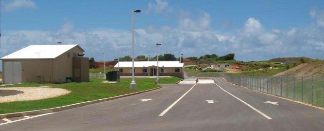 Layon Entrance